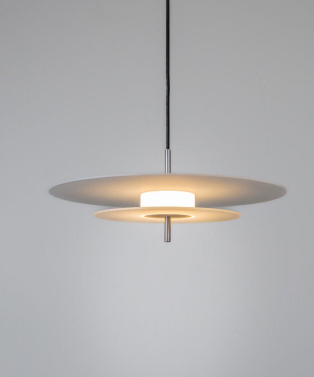 Alternative view of Aeroplan Glass 47